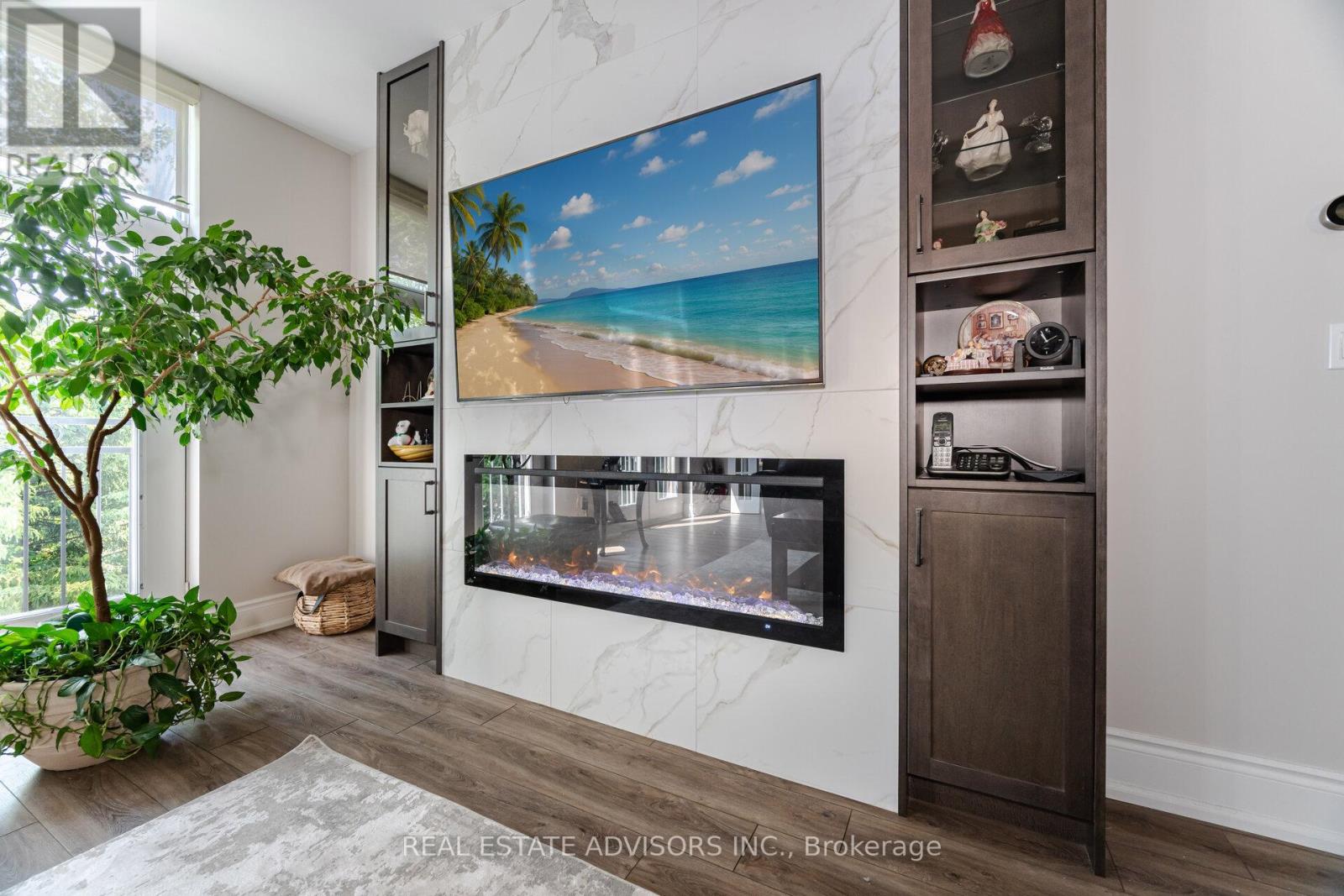 #313 53 WOODBRIDGE AVENUE - 4
