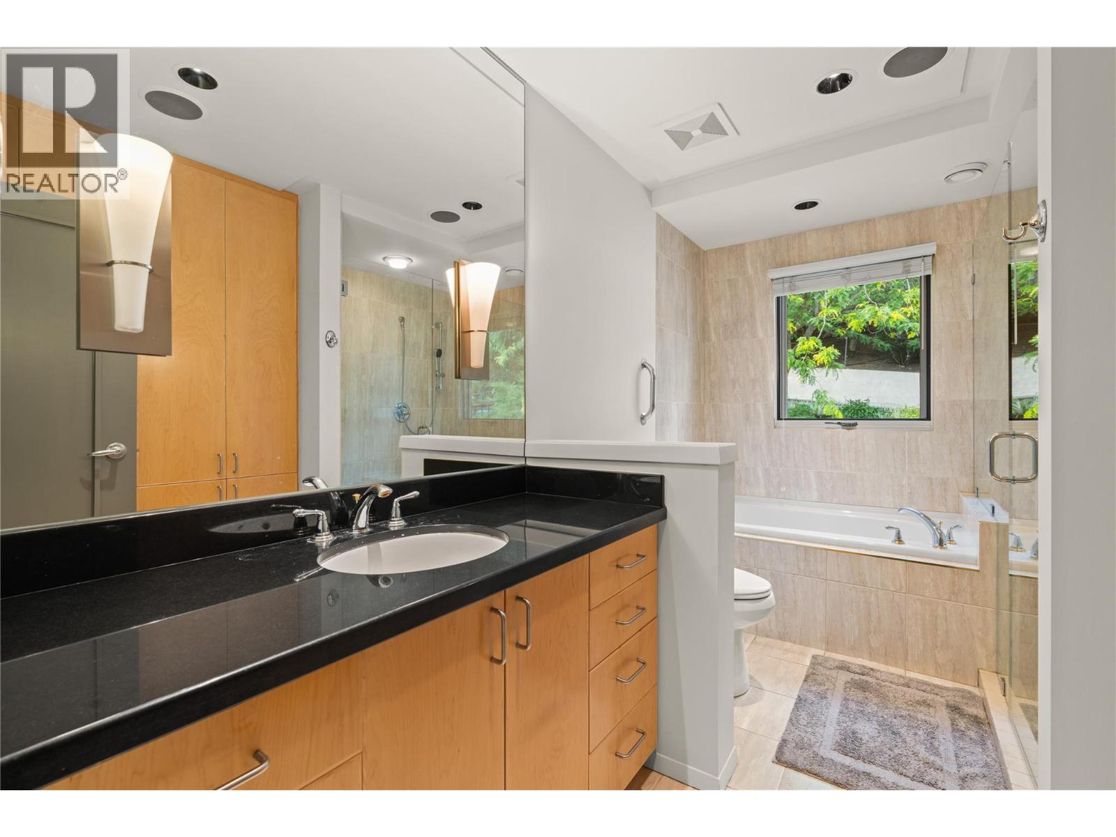 8052 Beachcomber Bay Road - Image 17