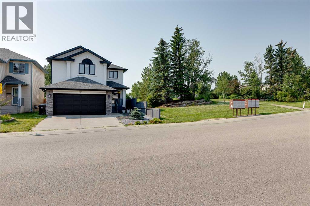 11 Citadel Meadow Grove NW, Citadel, Calgary photo 2