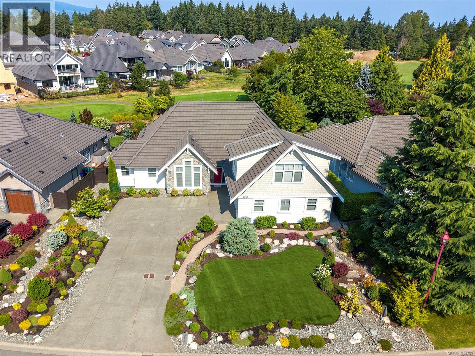 3232 Majestic Dr - Image 11