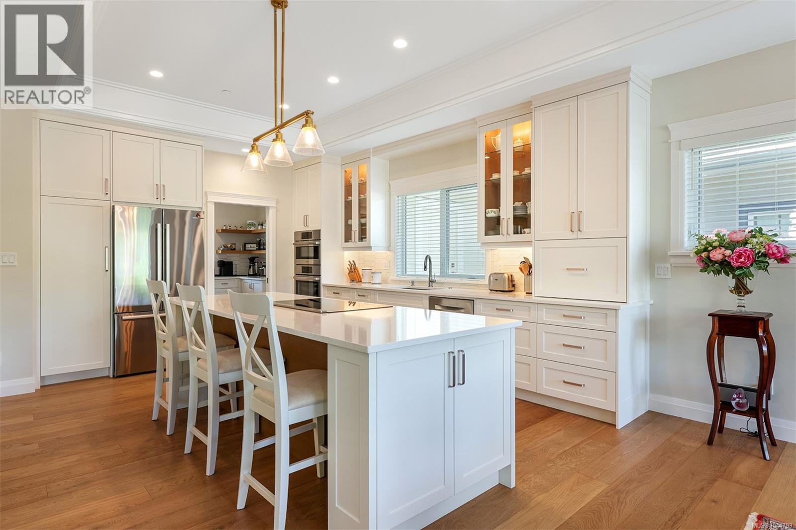 3232 Majestic Dr - Image 31