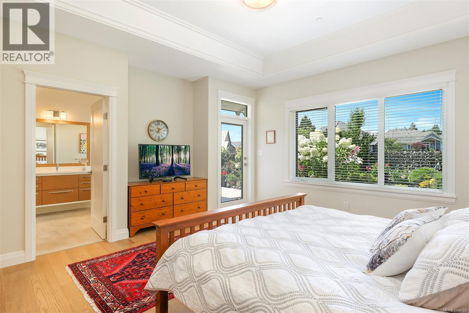 3232 Majestic Dr - Image 33