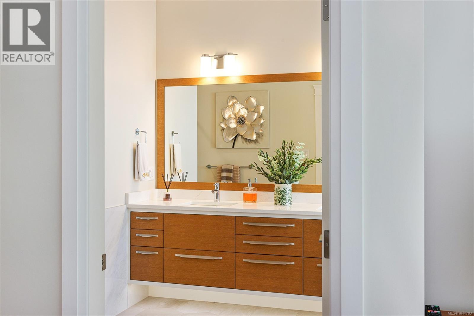 3232 Majestic Dr - Image 34