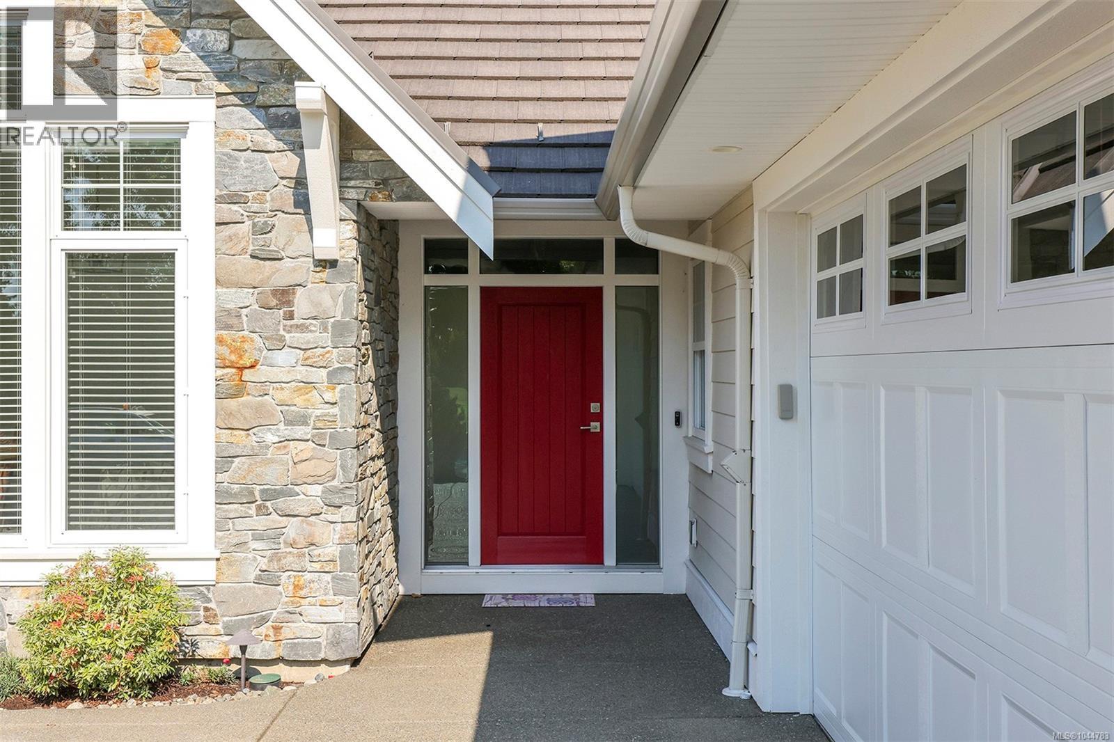 3232 Majestic Dr - Image 51