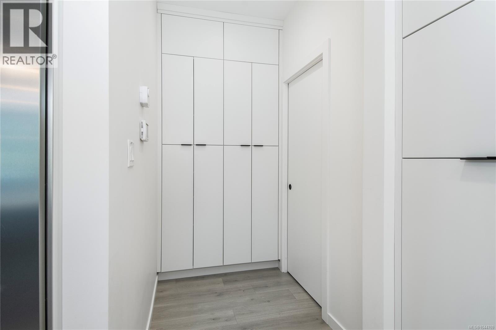 746 Salal St - Image 10