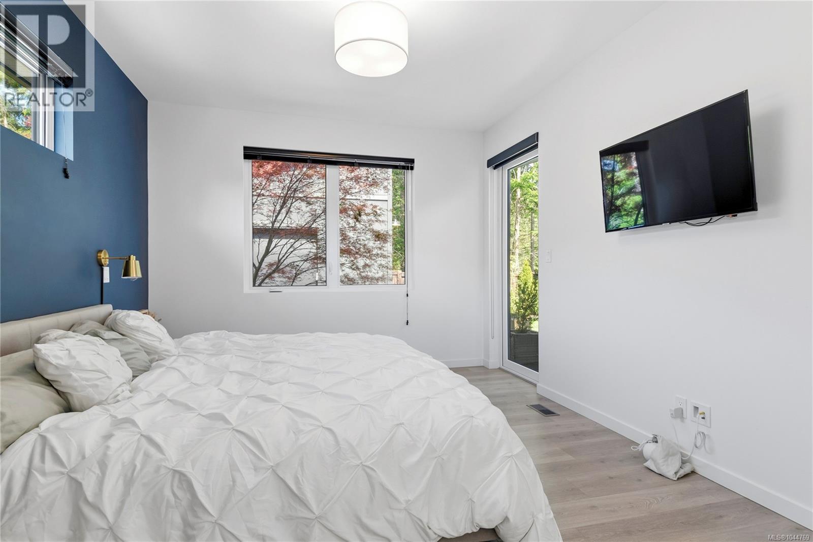 746 Salal St - 16