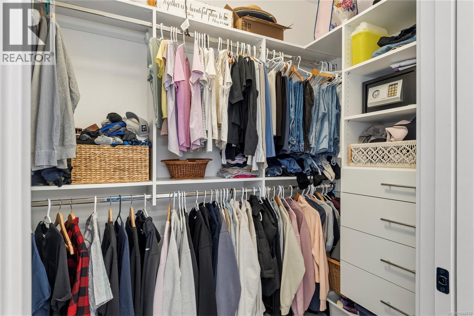 746 Salal St - Image 21