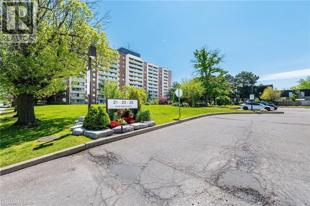 2-bed Condo in TWYU - York University Heights — 25 FOUR WINDS Drive Unit# 405, Toronto
