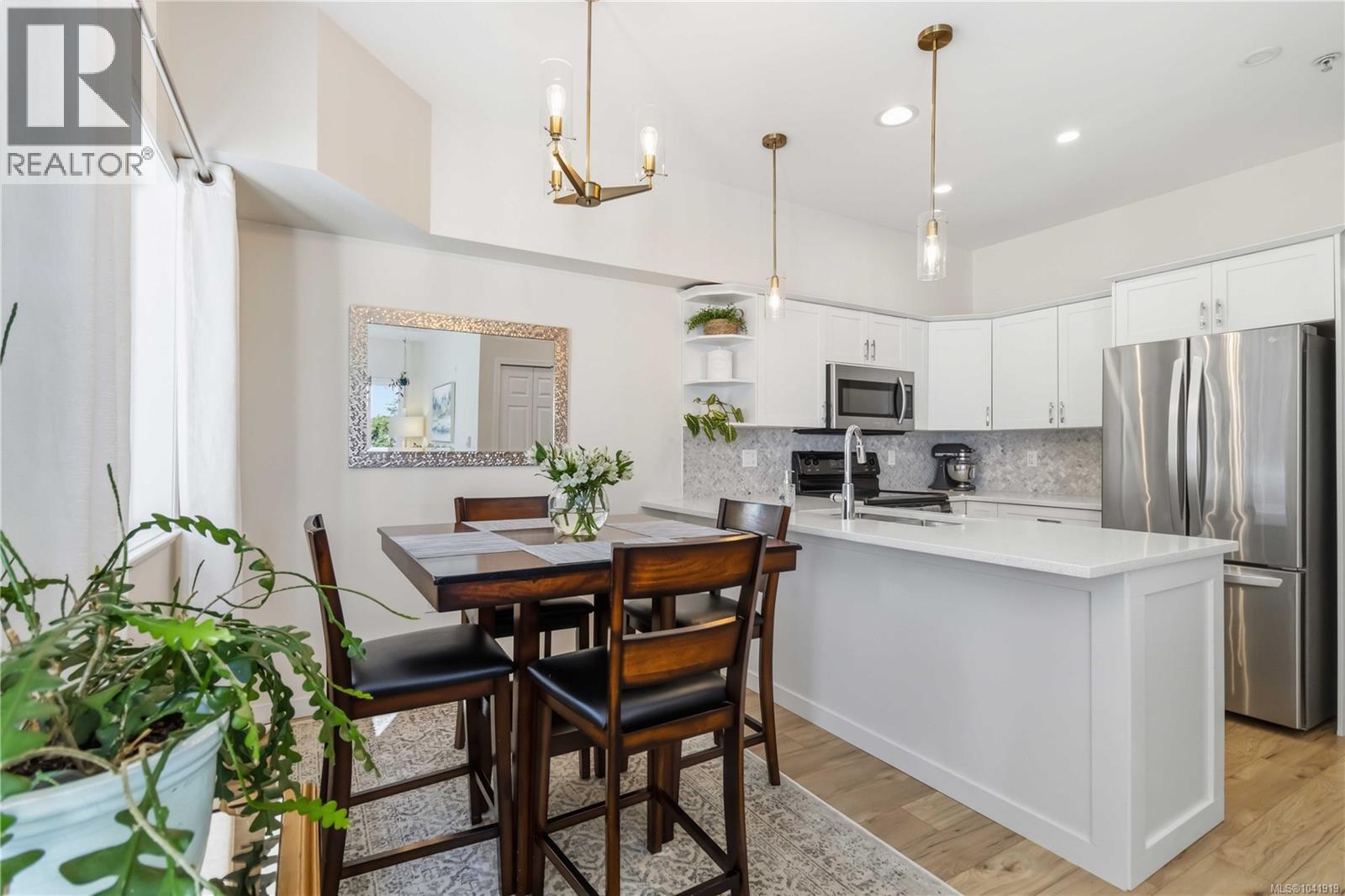 #409 360 Goldstream Ave - 16