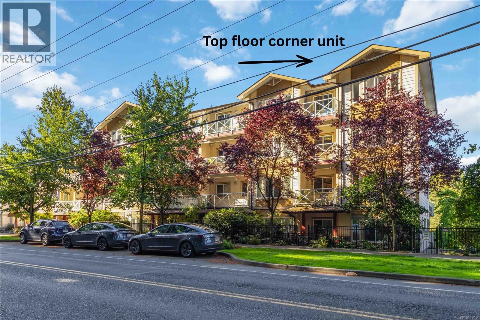 Property for sale at 409 360 Goldstream Ave