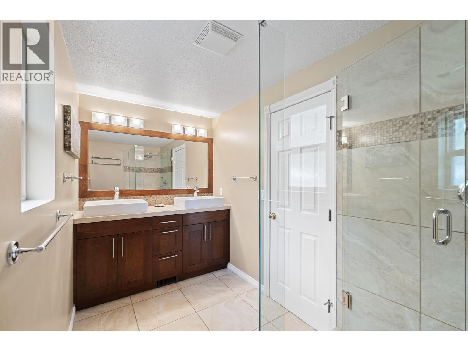 535 Curtis Road - 37