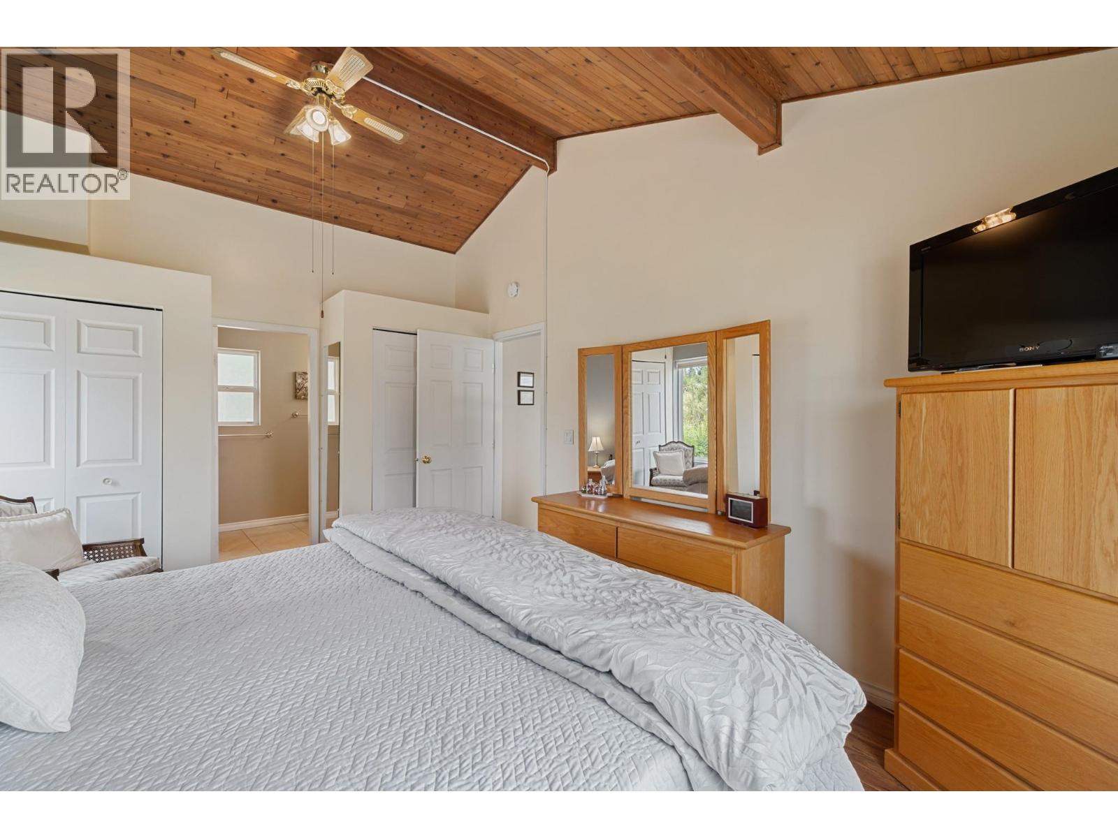 535 Curtis Road, Kelowna