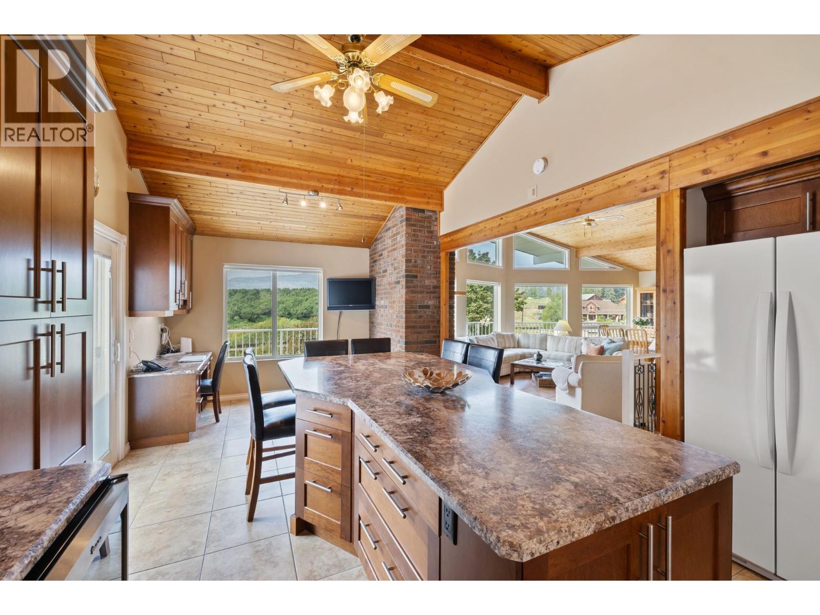 535 Curtis Road, Kelowna