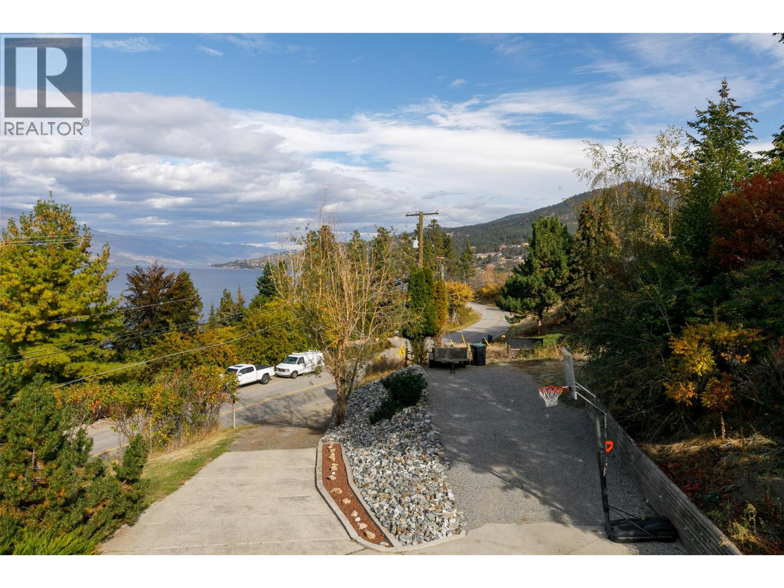 11935 Okanagan Centre Road W - 38