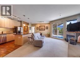 512 560 Raven Woods Drive, North Vancouver, BC V7G2T3 Photo 7