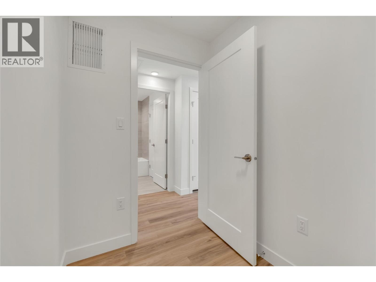#315 271 Wylie Street - 22