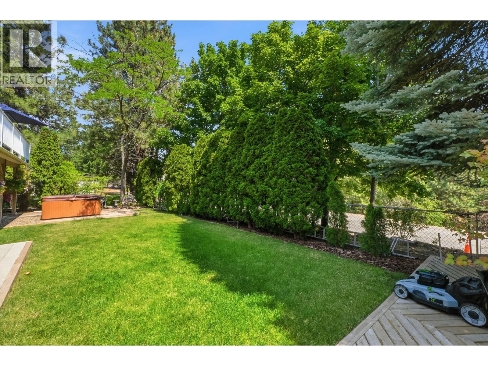 1977 Covington Crescent - 75