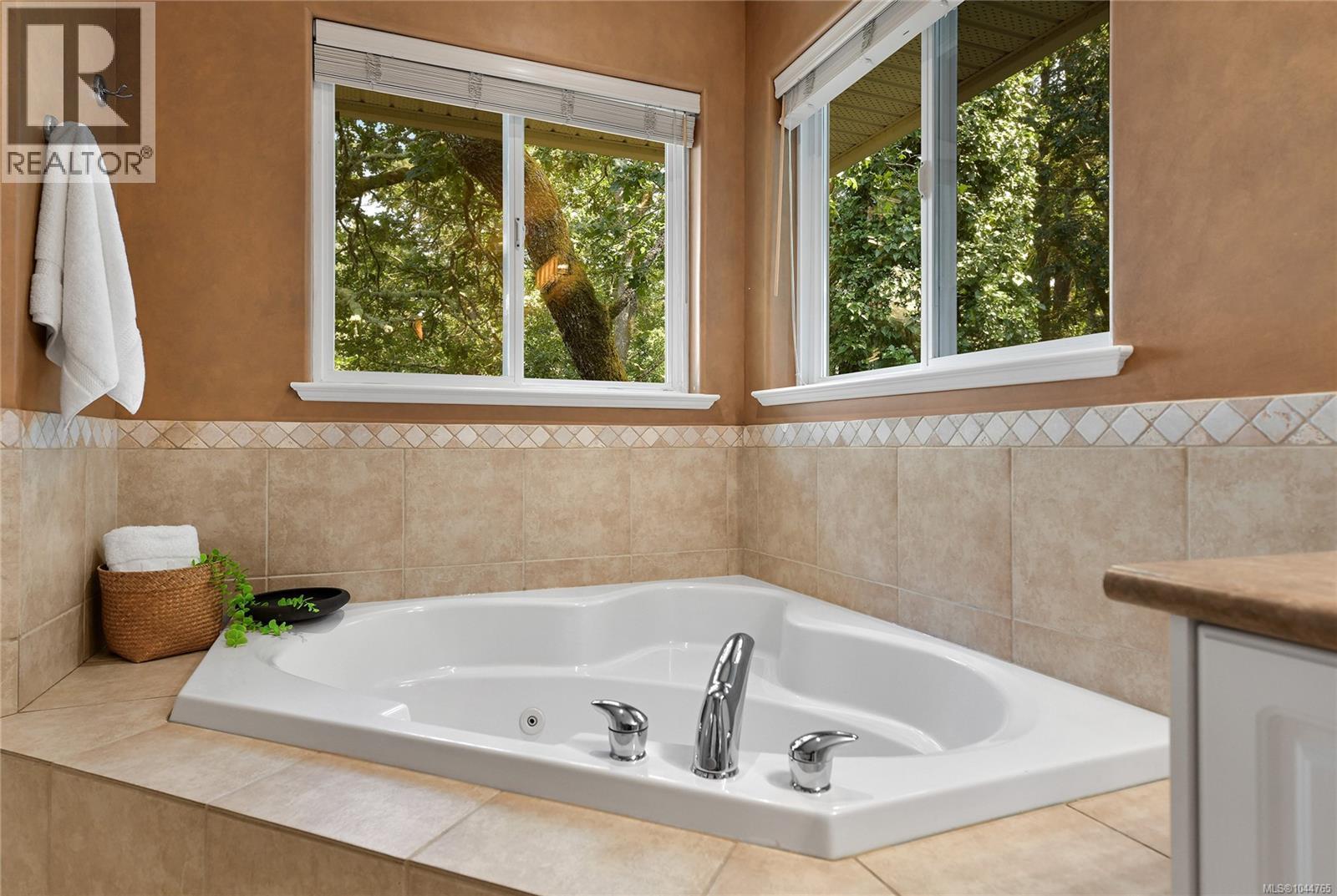  209 Shadow Ridge Place, View Royal