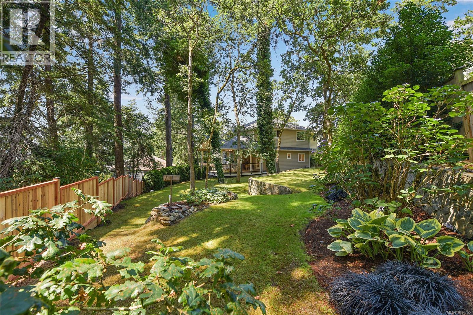  209 Shadow Ridge Place, View Royal