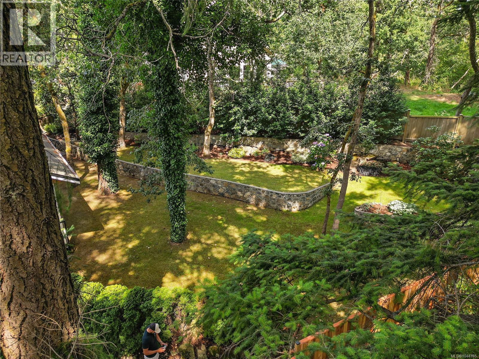  209 Shadow Ridge Place, View Royal