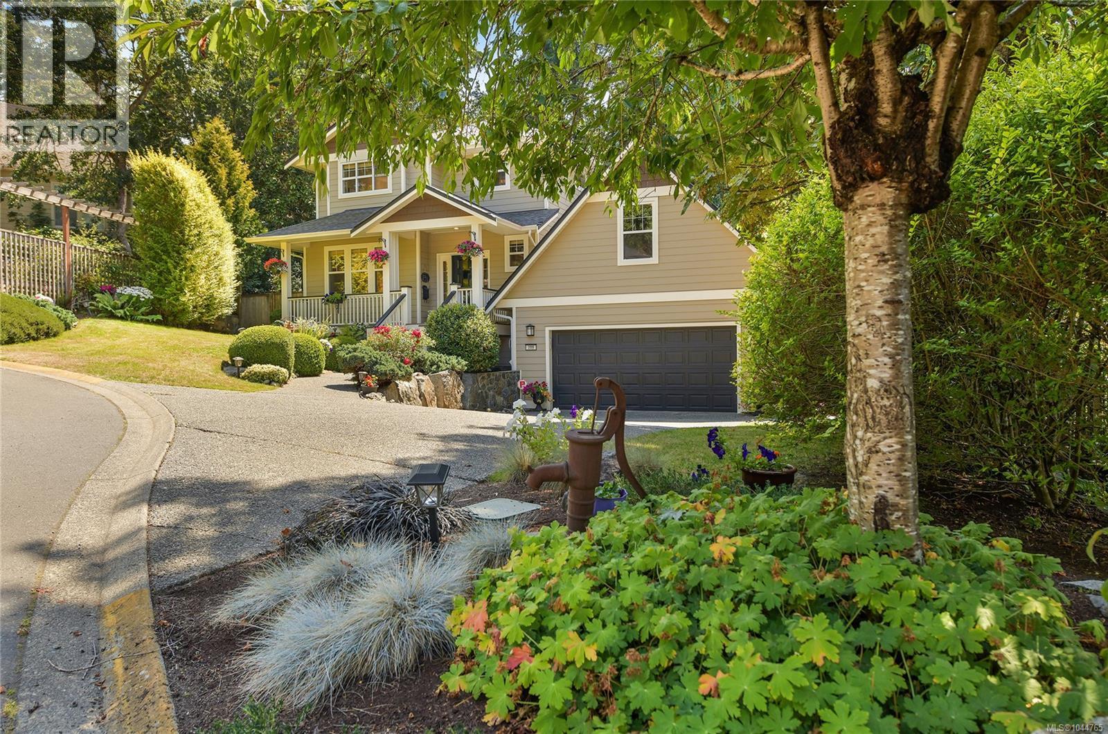  209 Shadow Ridge Place, View Royal