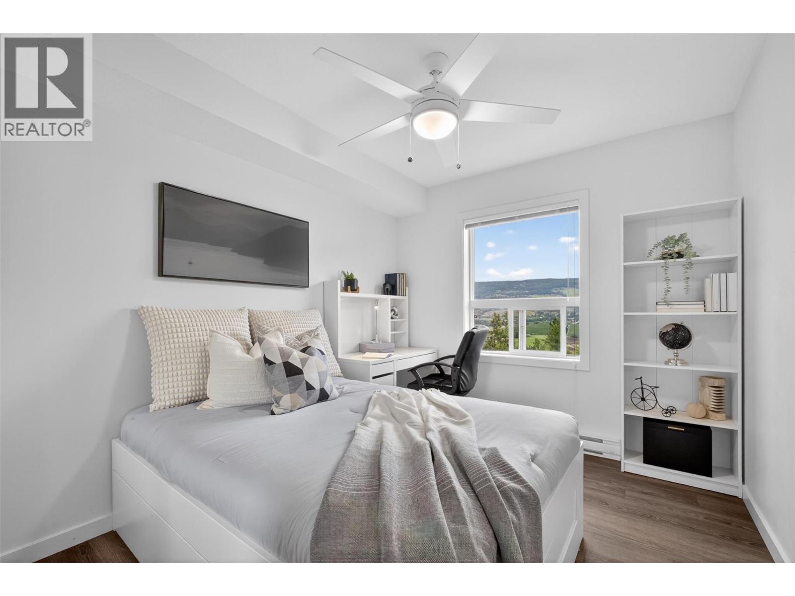 312 881 Academy Way, Kelowna