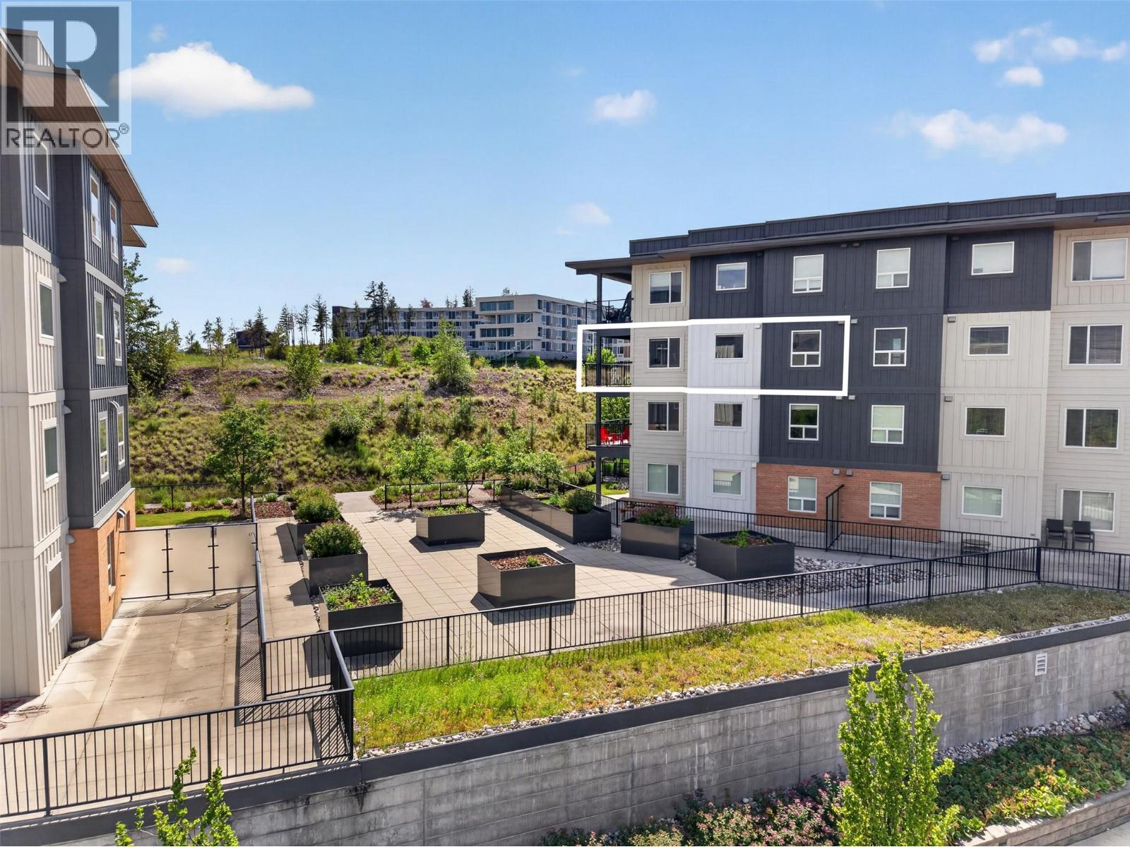 312 881 Academy Way, Kelowna