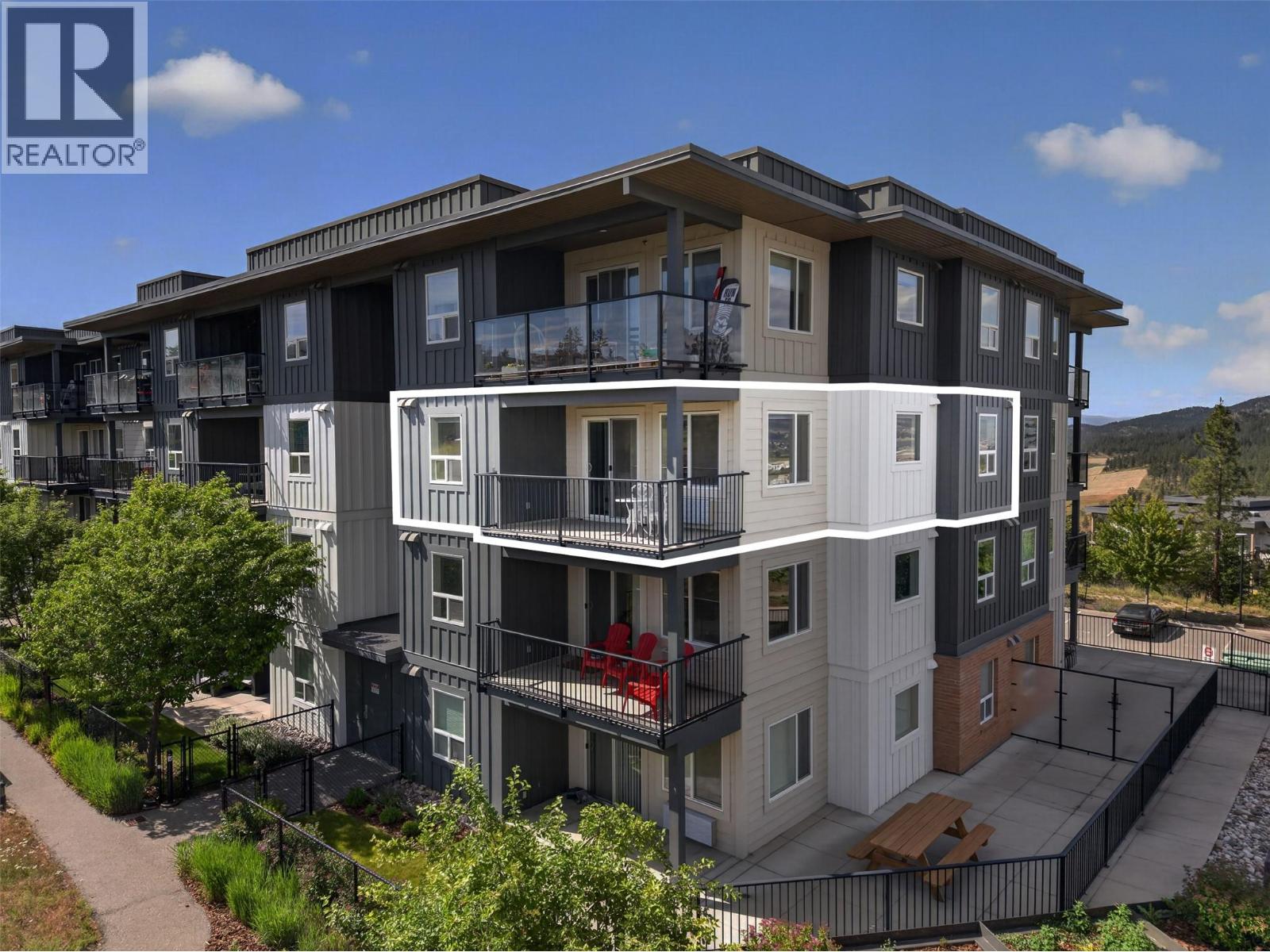 312 881 Academy Way, Kelowna