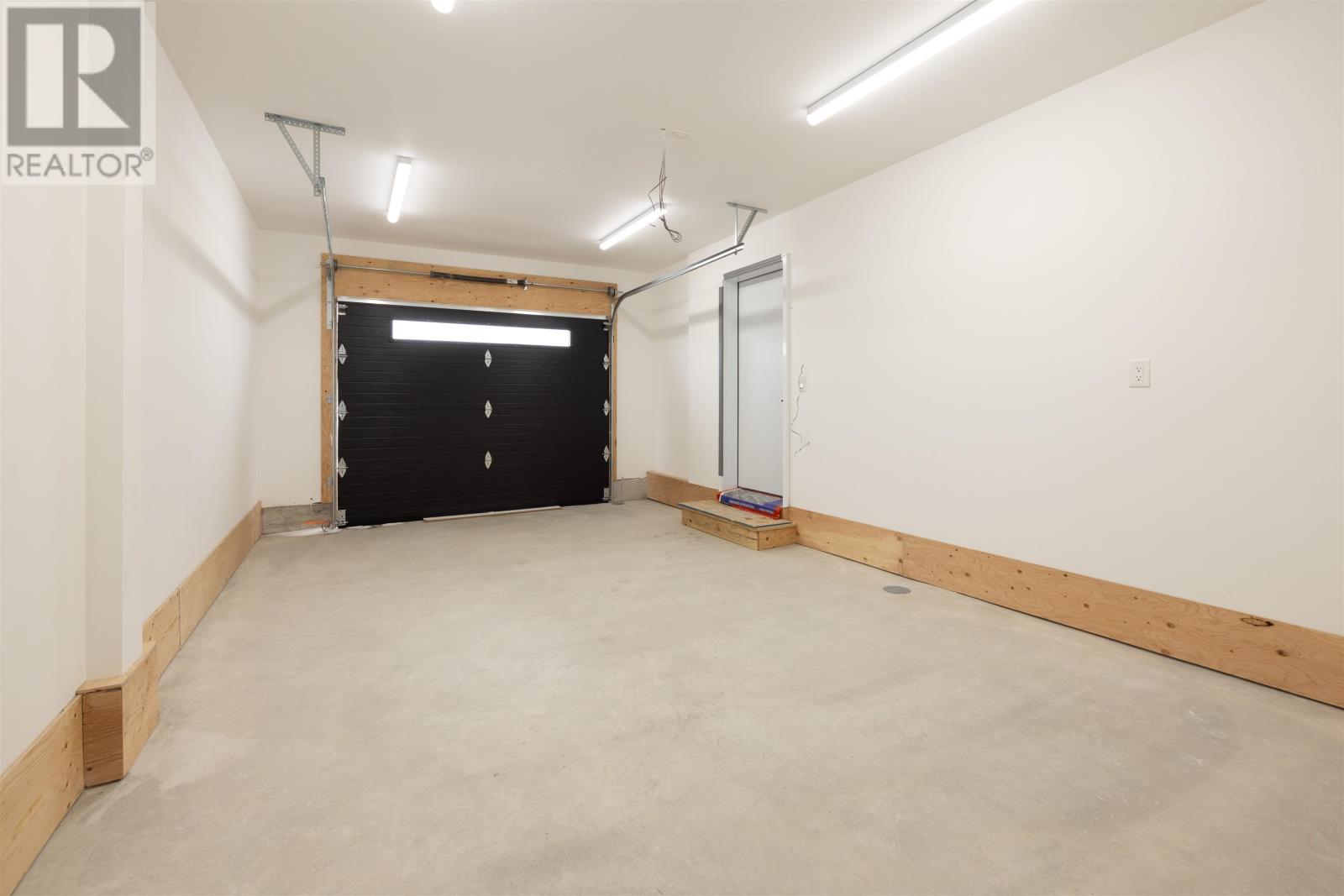 828 Weiler BLVD - 27