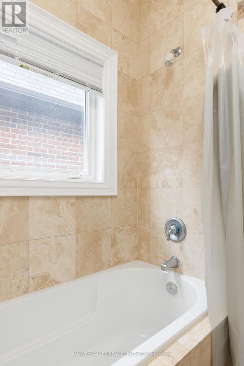188 FLORENCE AVENUE - Image 37