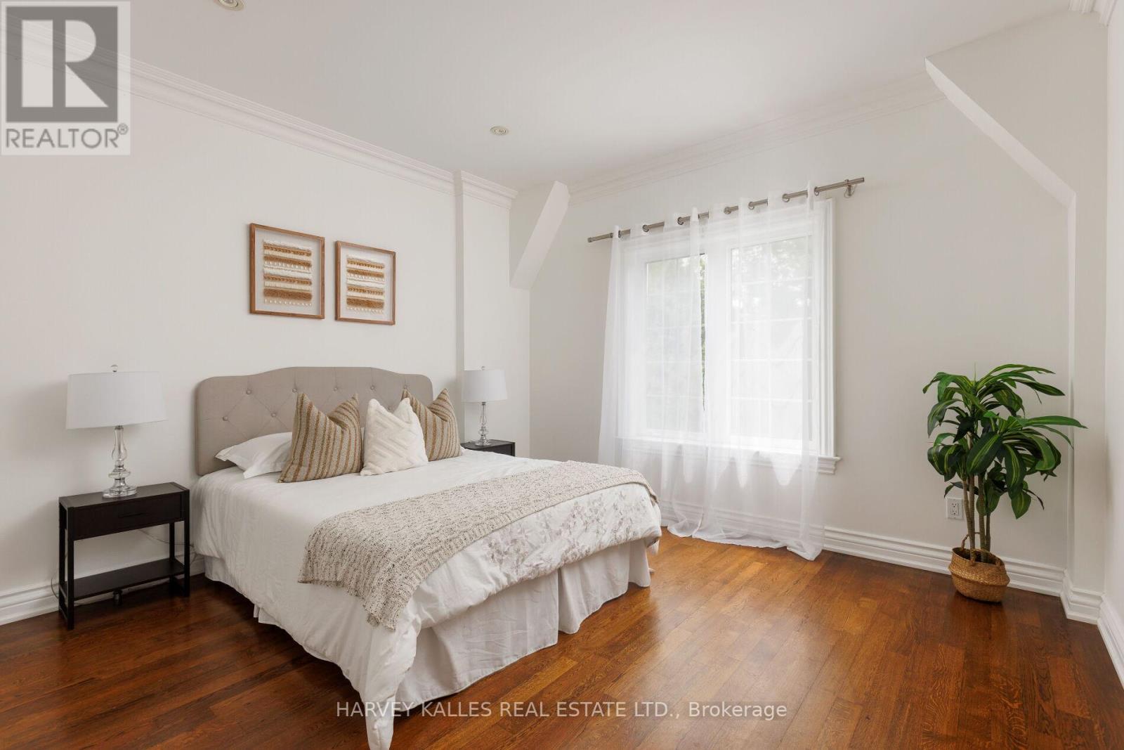 188 FLORENCE AVENUE - Image 39