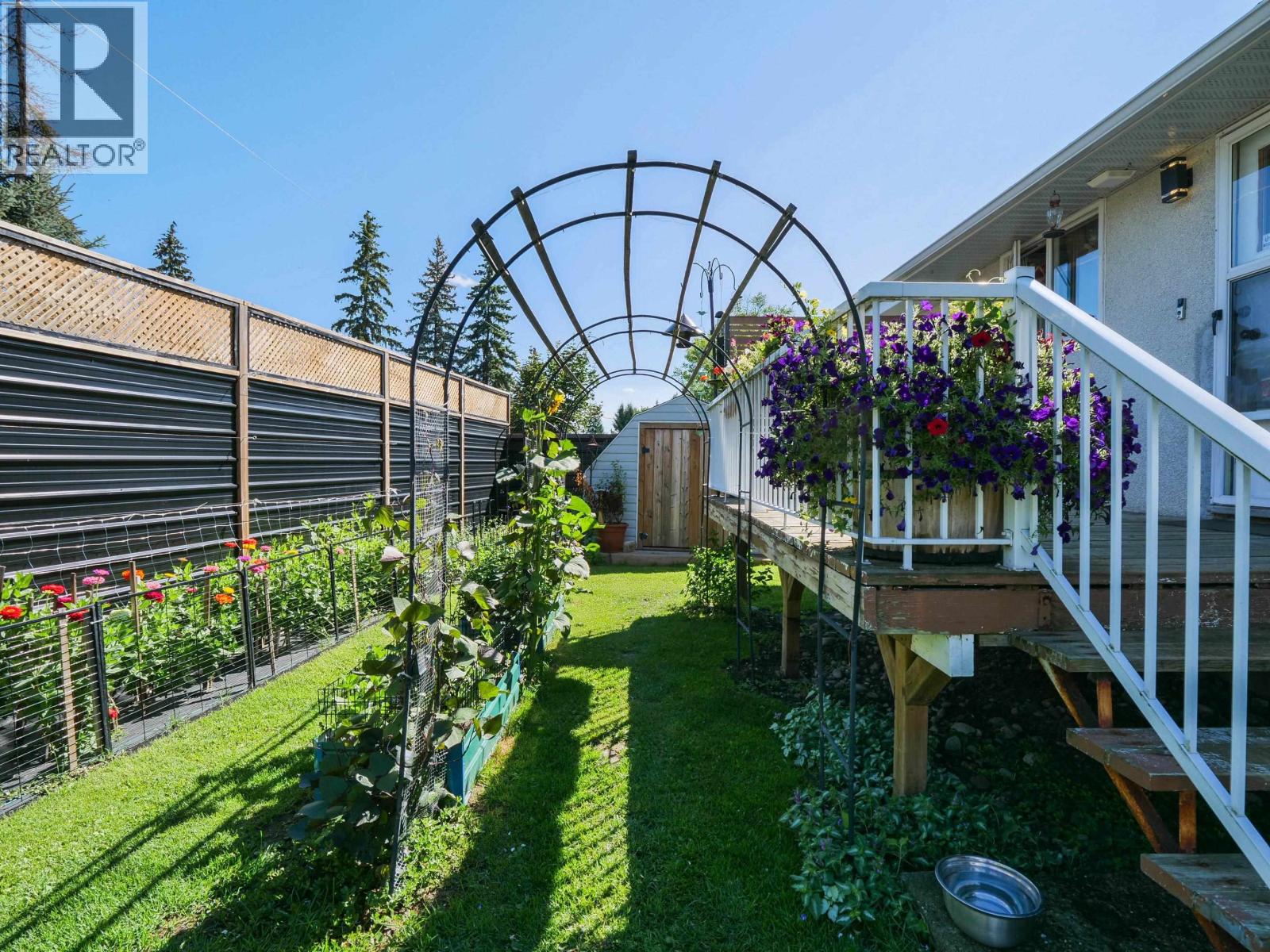 1291 PICARD AVENUE - 31