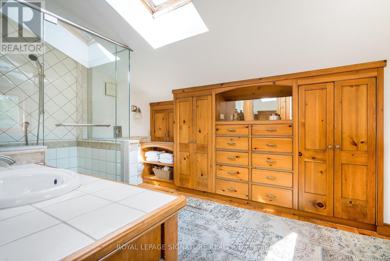22 NEWTON WAY - Image 34