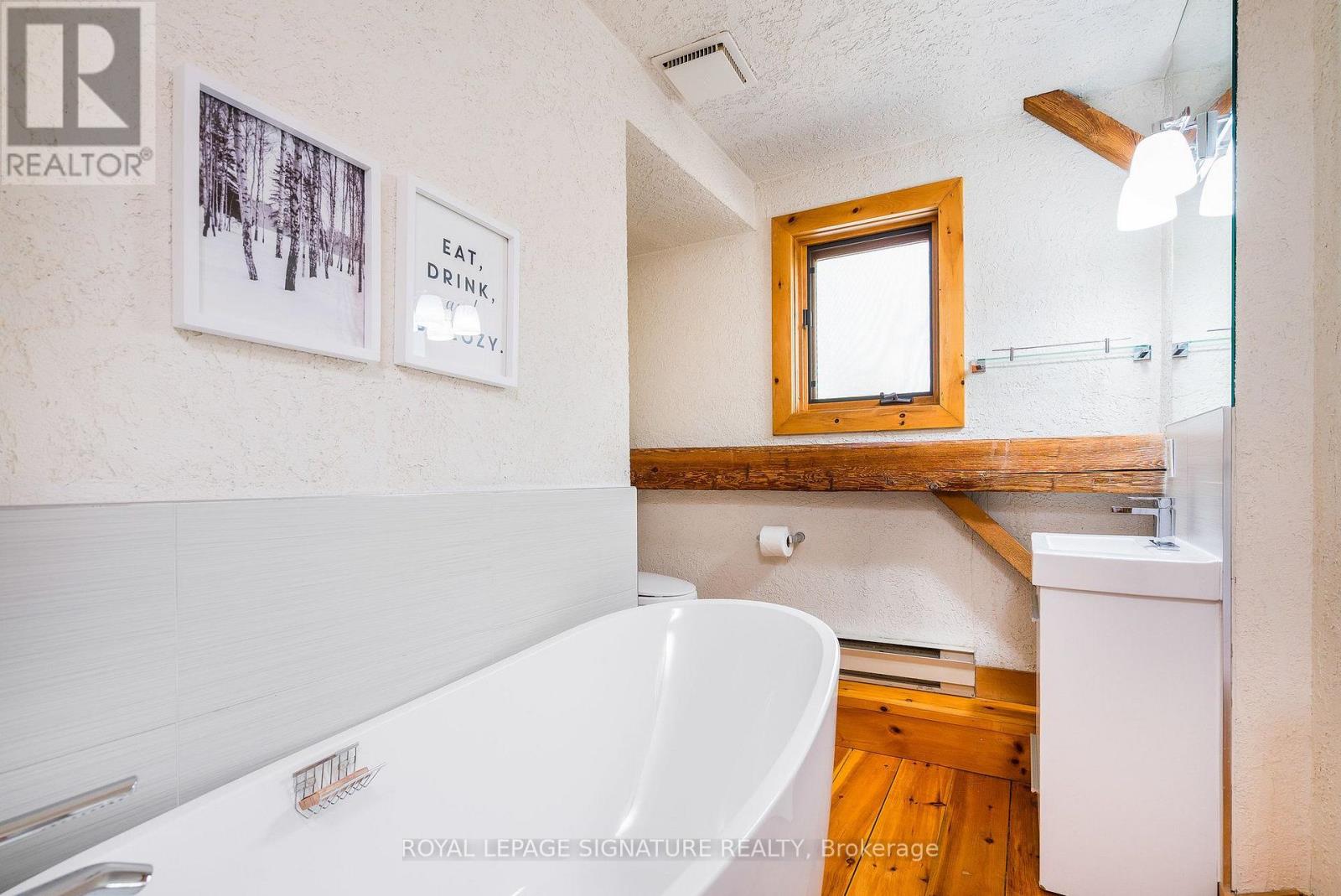 22 NEWTON WAY - Image 30