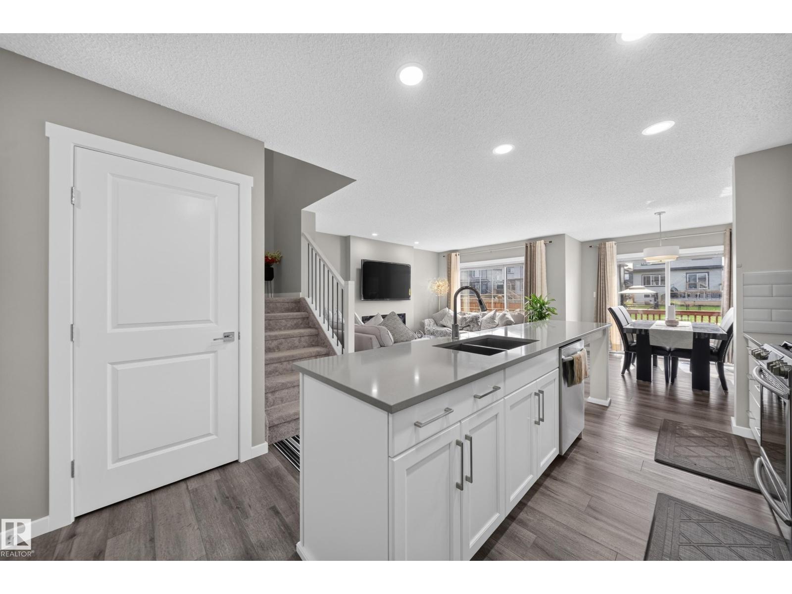 2366 WONNACOTT CR SW - 8