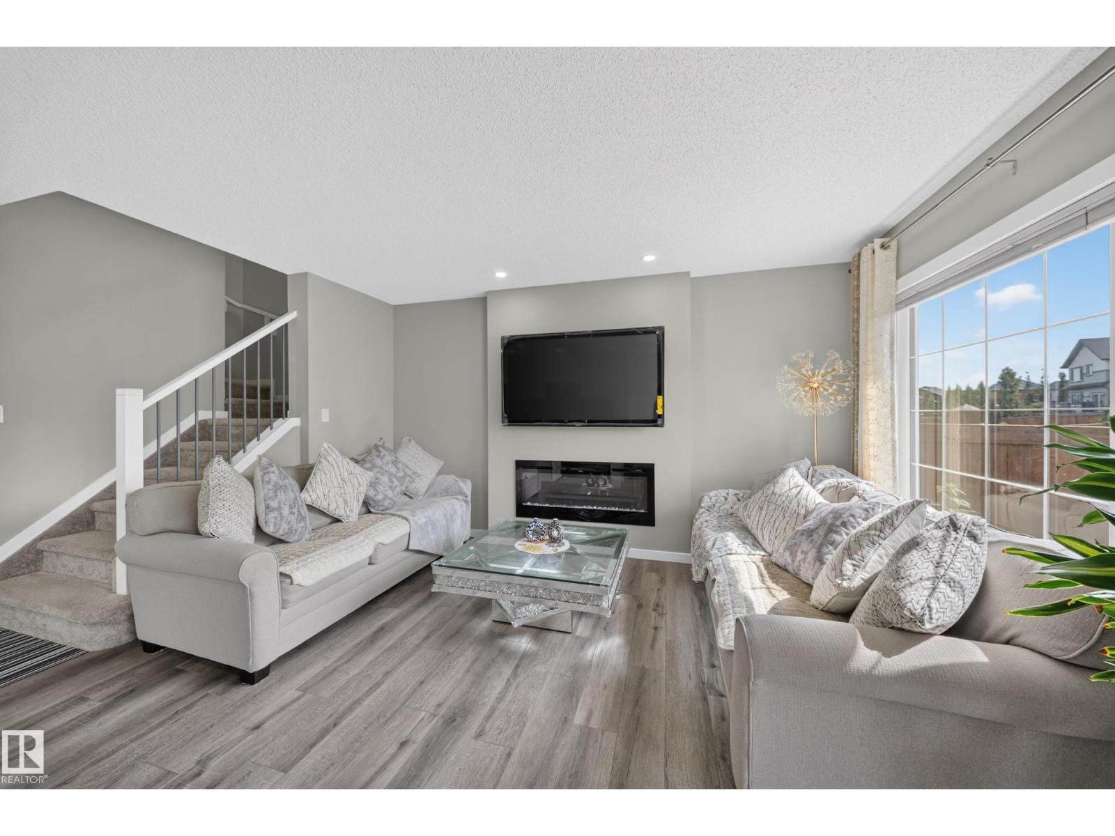 2366 WONNACOTT CR SW - 5