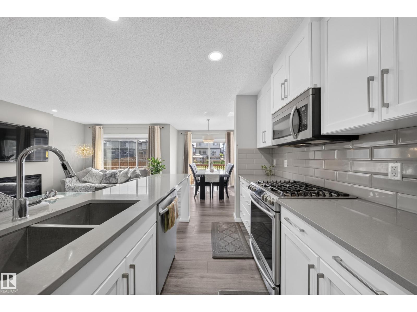 2366 WONNACOTT CR SW - 10