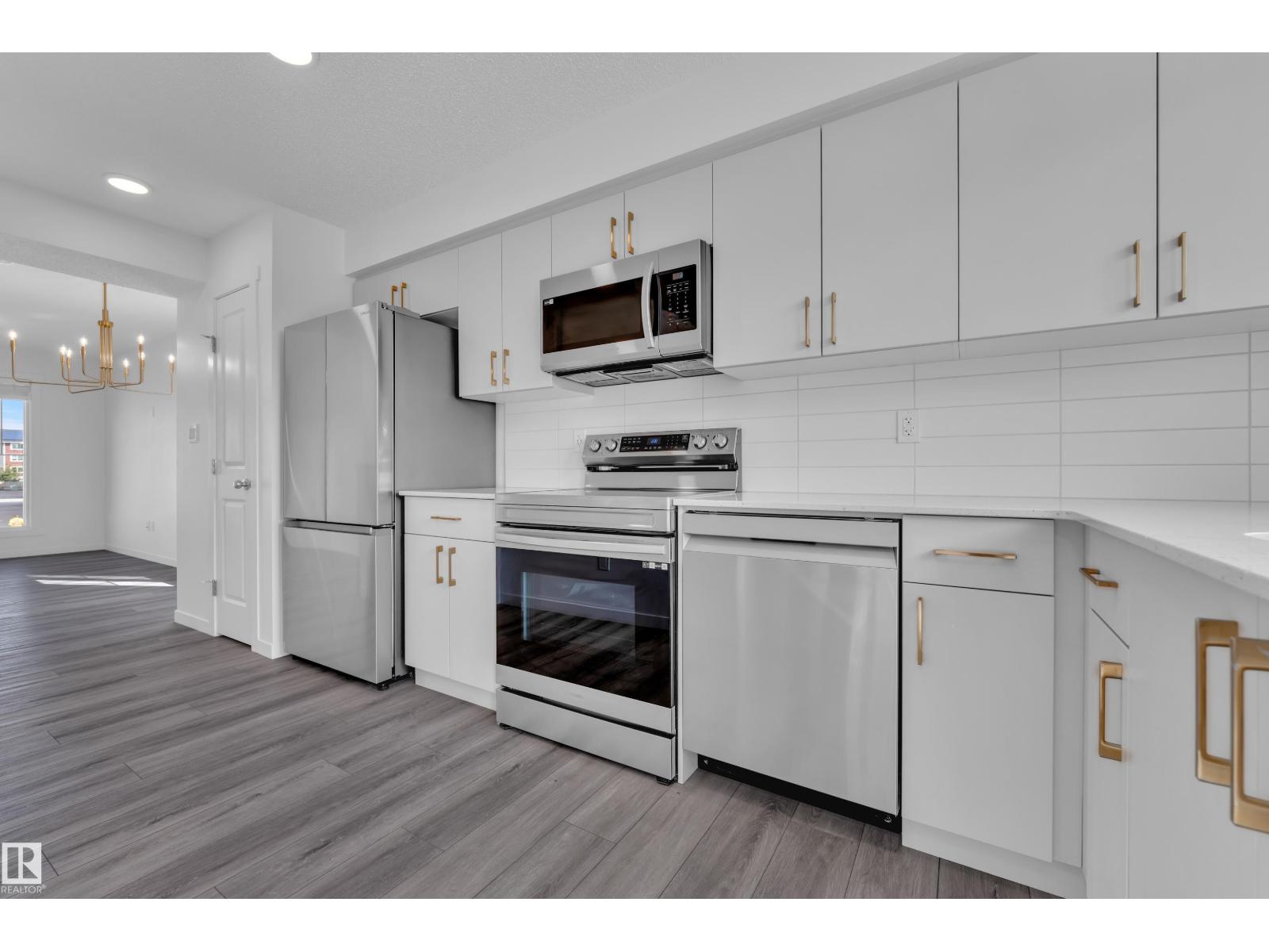 #64 17832 78 ST NW - 16