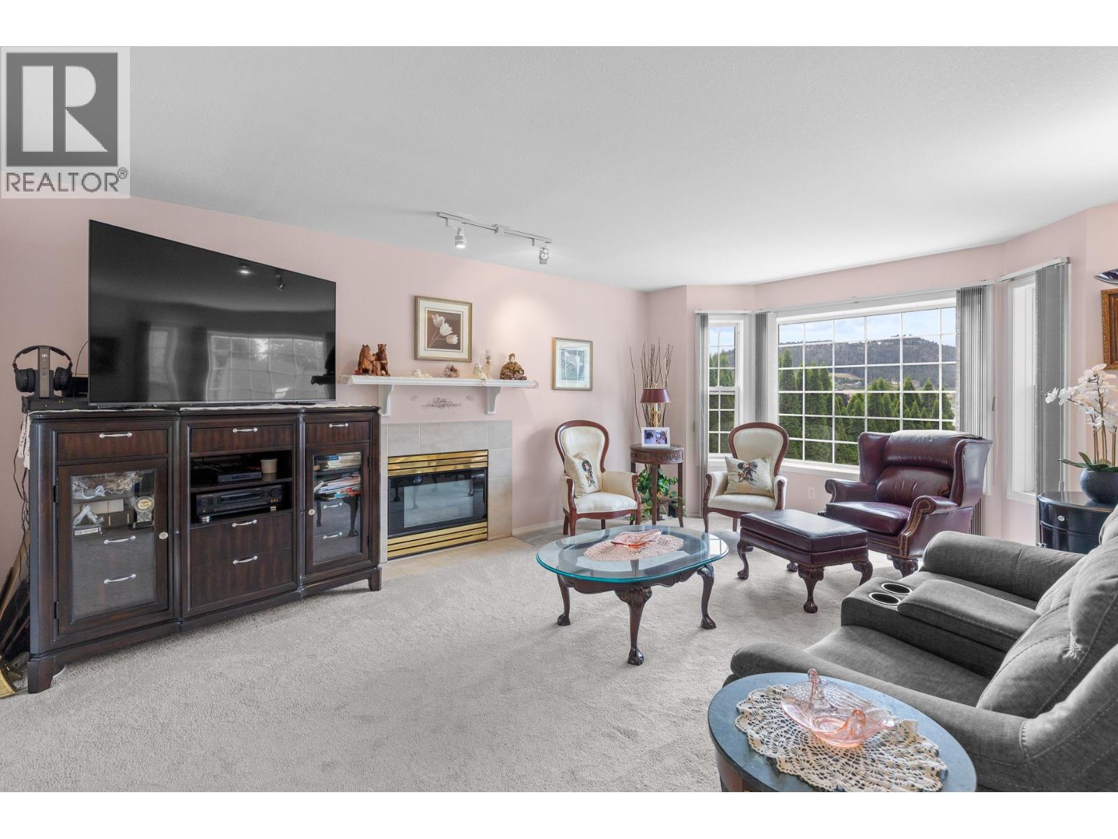 280 Cosens Court - 6