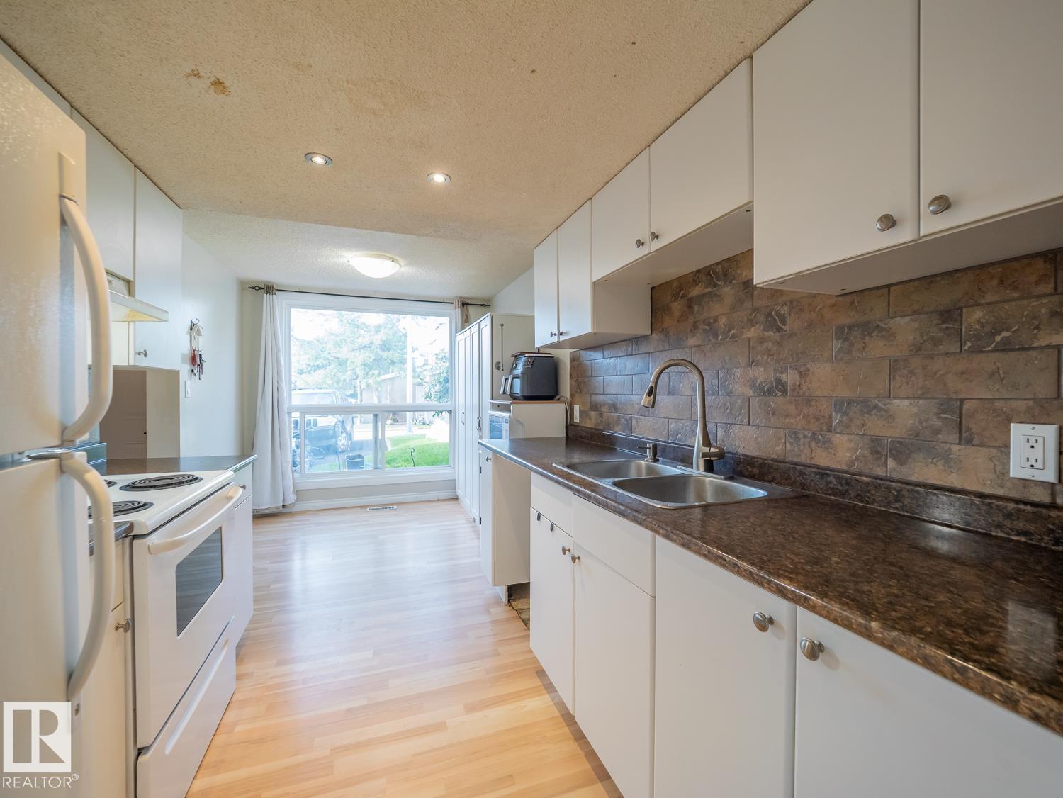208 GRANDIN VG - Image 9