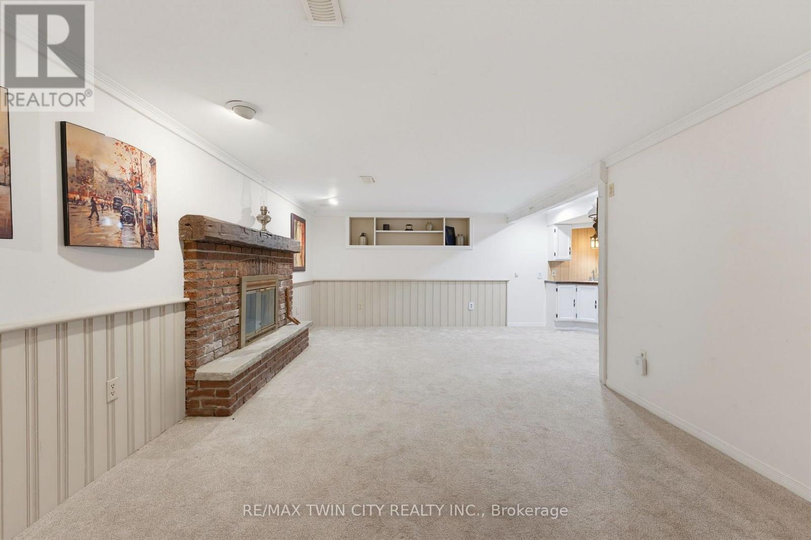 321 PINEHURST ROAD - Image 29
