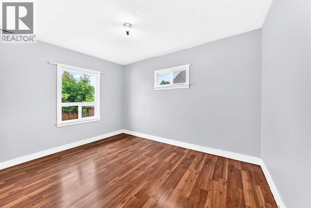 5040 46th Street, Innisfail