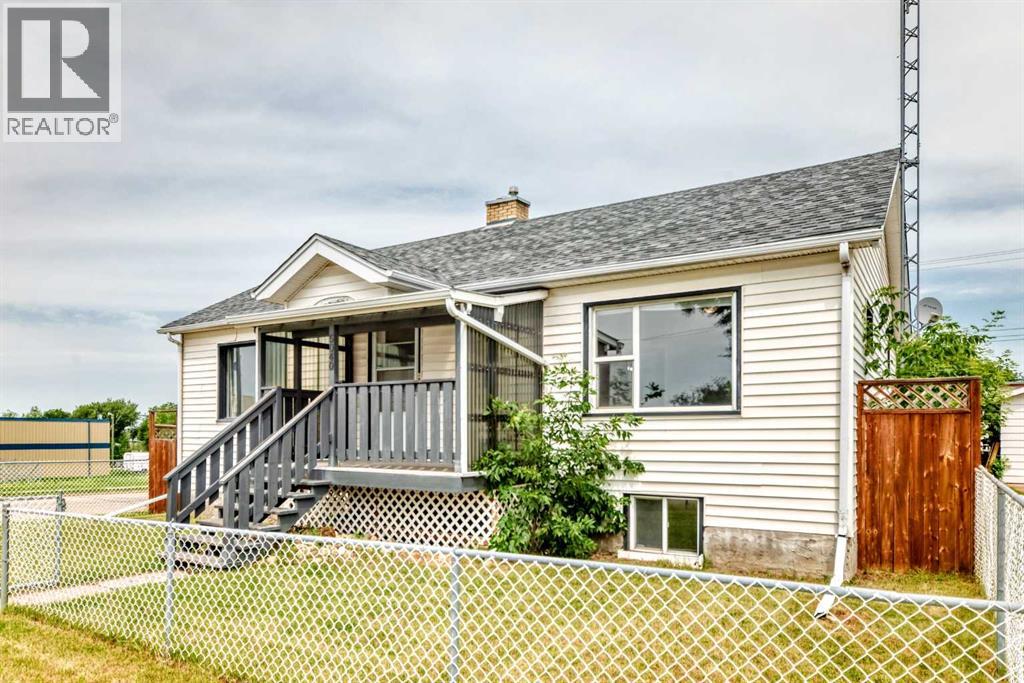 5040 46th Street, Innisfail