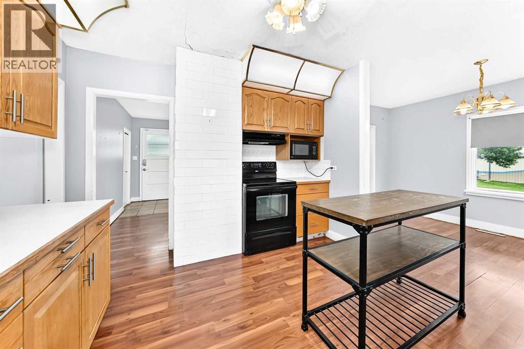 5040 46th Street, Innisfail