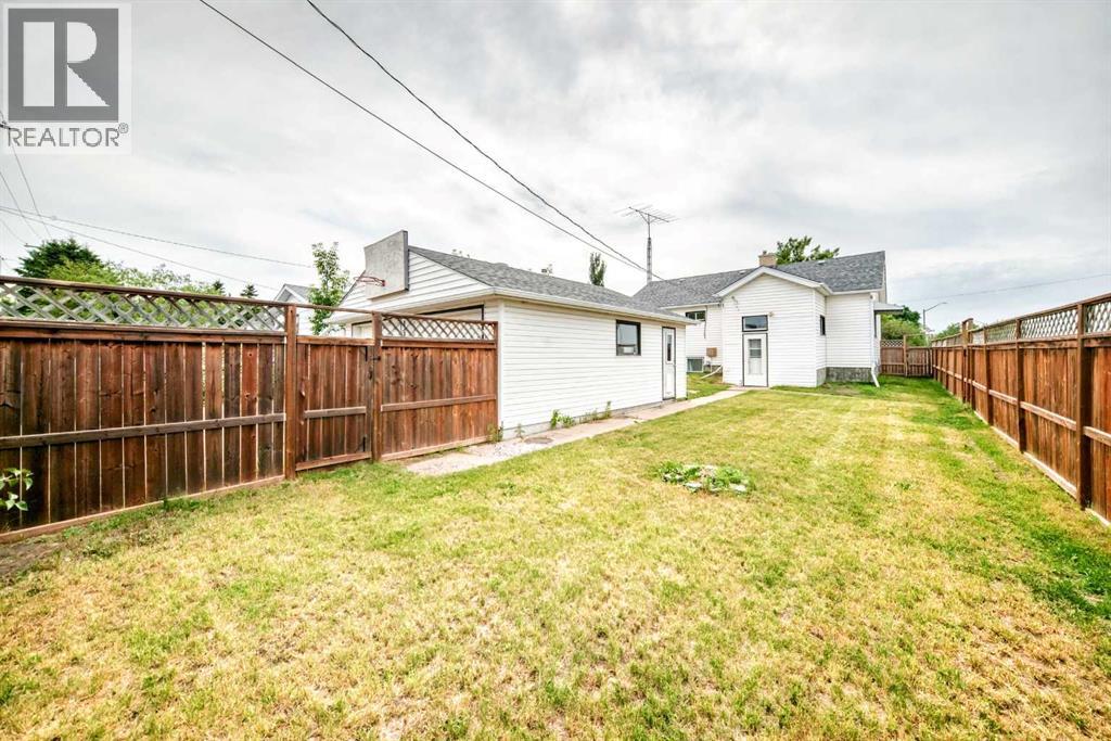 5040 46th Street, Innisfail