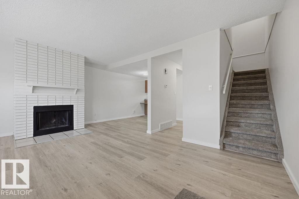 10473 24 AV NW - 2