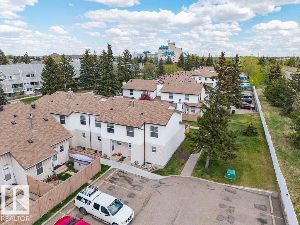 10473 24 AV NW - 32