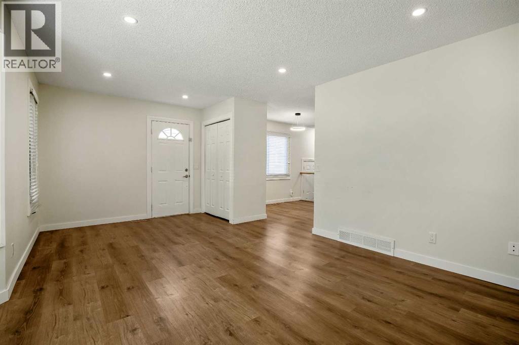 610 Strathcona Drive SW - 4