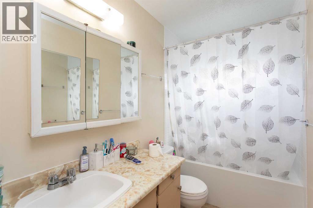 10 Valley Crescent - 8