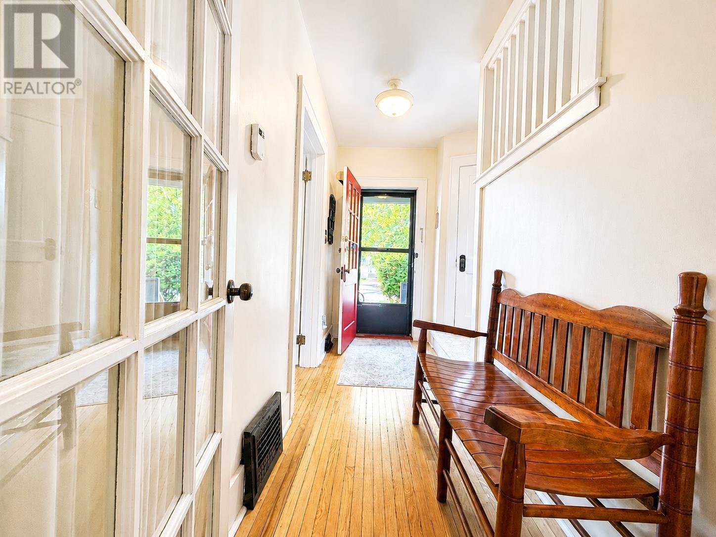 362 Brodie ST N - 22